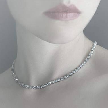 Collier diamant noir 17 carats or blanc Perle de diamants