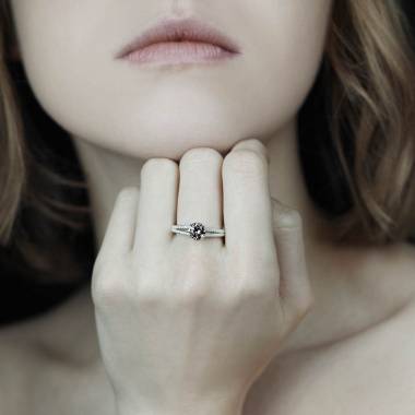 Bague diamant noir pavage diamant or blanc Marie 